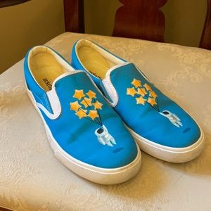 Bucketfeet astronaut w/star balloons slip ons, tennis shoes, sneakers in EUC
